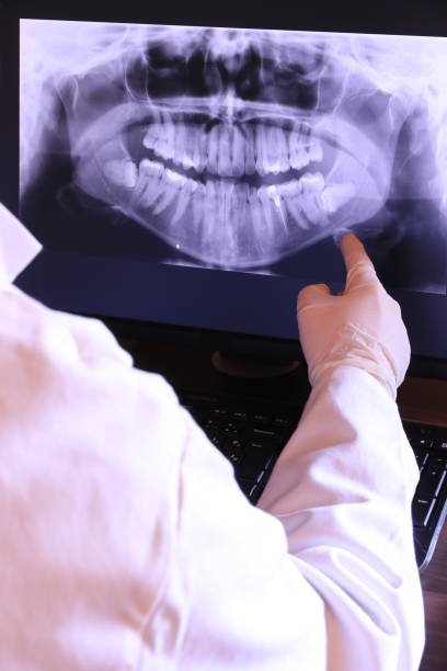 Best Weekend Emergency Dental Services in Cumberland Center, ME